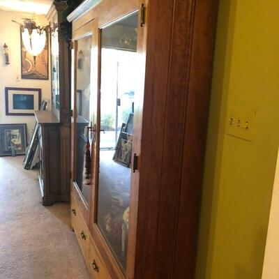Display Cabinet