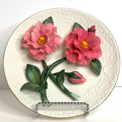 Capodimonte 3 D  Pink Roses Plate - New In Box 