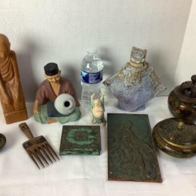 2211 Asian Decorative Items