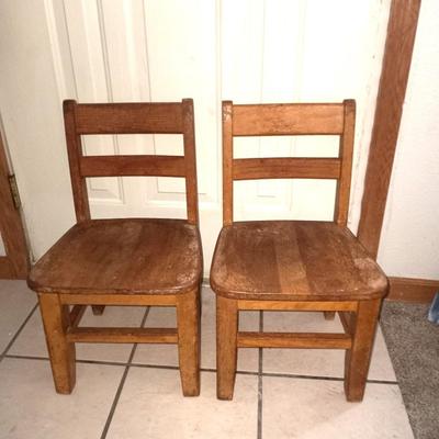 VINTAGE WOODEN CHILD CHAIRS