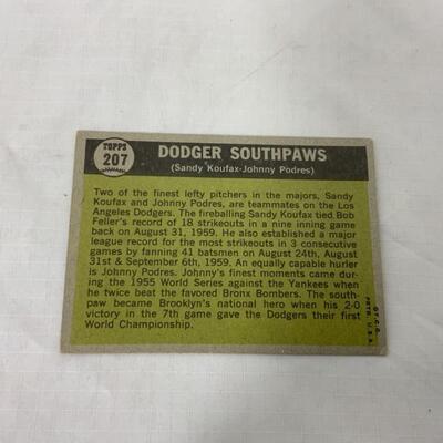 -30- KOUFAX | PODRES | Dodger Southpaws | 1961 TOPPS Card #207