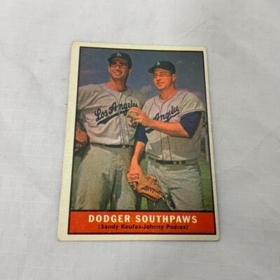 -30- KOUFAX | PODRES | Dodger Southpaws | 1961 TOPPS Card #207