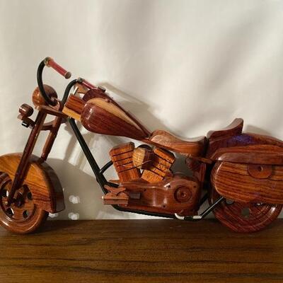Wooden Motorcycle DÃ©cor 