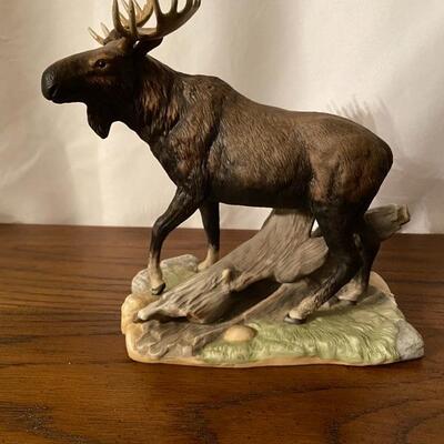 Moose Statue 