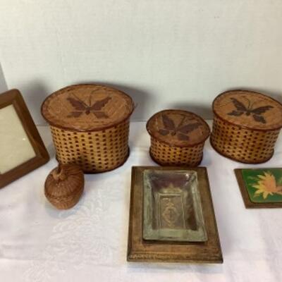 2229 Florentina Hand Painted Ashtray Baskets Picture Frame