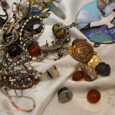 Mixed vintage jewelry & bits lot - Gold fill, Victorian, watch chains, charms, crafts and wear. Daguerrotype