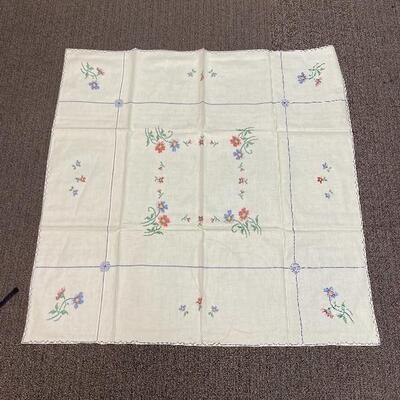 Two Matching Card Table Linen Sets Embroidered Flowers Table Cloth Napkins