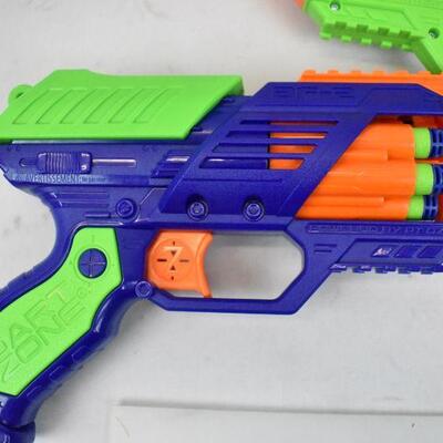 2 pc Dart Zone Blasters with 6 Foam Darts each. New condition