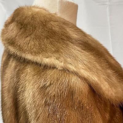Vintage Robinson's California Light Brown Below the Hips Mink Ermine Fur Coat