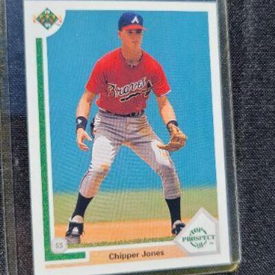 Lot 75: Lot of Baseball Cards â€“ Chipper Jones etc.