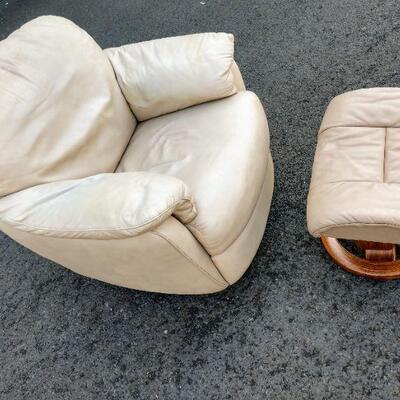 Lot #20 Natuzzi White Leather Armchair