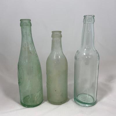 -51- VINTAGE | Glass Bottles | Plymouth | Rhinelander | La Crosse Old Style Lager