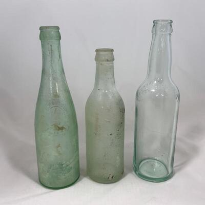 -51- VINTAGE | Glass Bottles | Plymouth | Rhinelander | La Crosse Old Style Lager