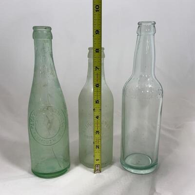 -51- VINTAGE | Glass Bottles | Plymouth | Rhinelander | La Crosse Old Style Lager