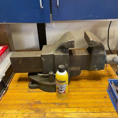 Massive Morgan bench top vice 