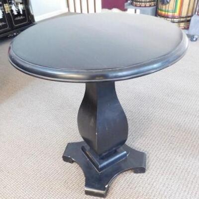 Wood Finish Black Lacquer Pedestal Table Choice Two  22