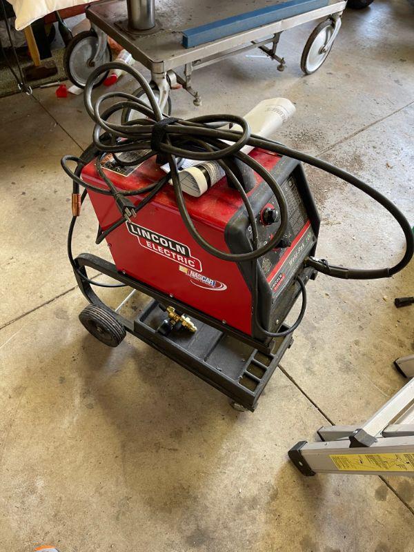 Lincoln Electric Weld=Pak 100 Welder