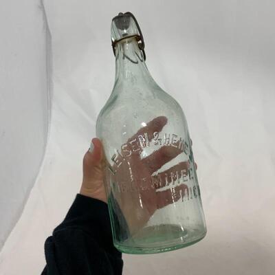 -80- VINTAGE | Leiden & Henes Brewing | Clear Glass Bottle | Menominee, Michigan