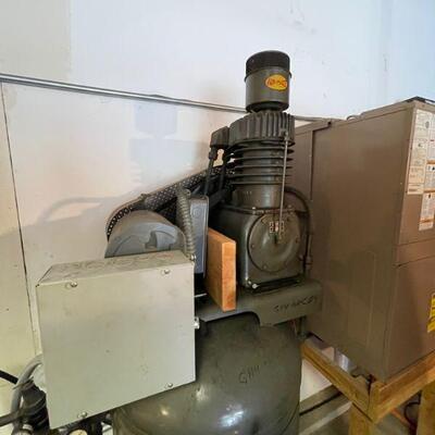Large Industrial air compressor 