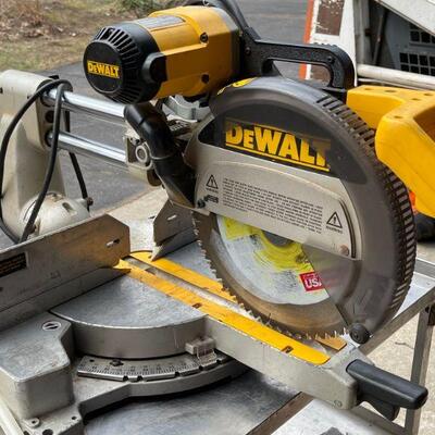 Dewalt radial arm saw / contractor 