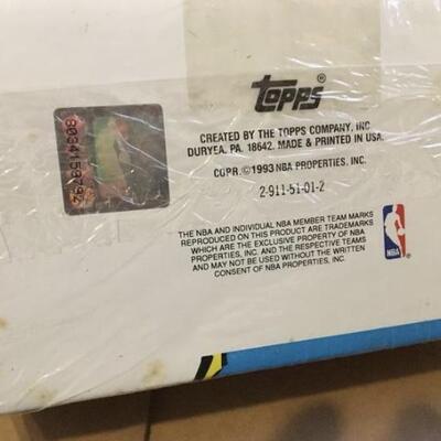 TOPPS 1992-93 Lot of 2 Complete Basketball Series 1 & 2 Sets Unopened 750+ NBA Cards. LOT A54