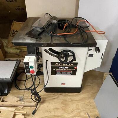 Delta Unisaw 10" tilting arbor saw 