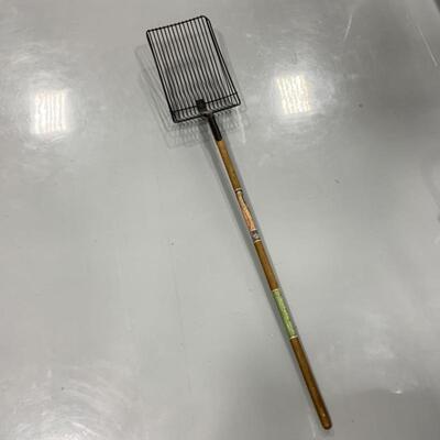 -109- VINTAGE | Narrow Coal Shovel | Ash Redistribution | Fireplace