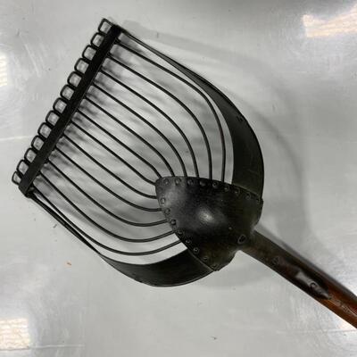 -111- VINTAGE | Coal Shovel | Wood Handled | Unique