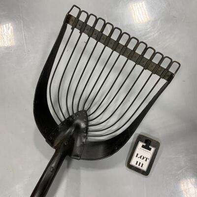 -111- VINTAGE | Coal Shovel | Wood Handled | Unique