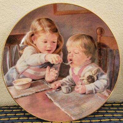 Lot 9: (3) Vintage Frances Hook Collectible Plates 