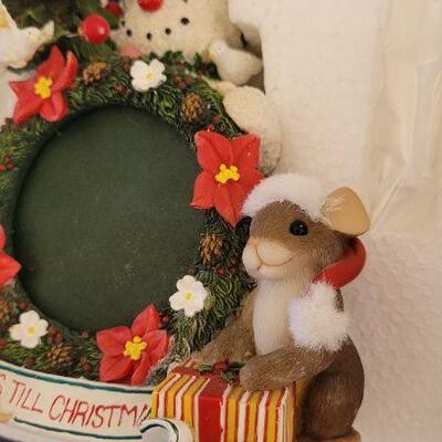 Lot 18: Vintage New CHARMING TAILS Christmas Figure