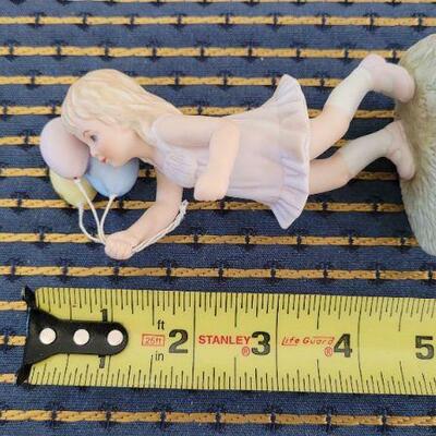 Lot 23: Vintage Frances Hook Collectible Figure 