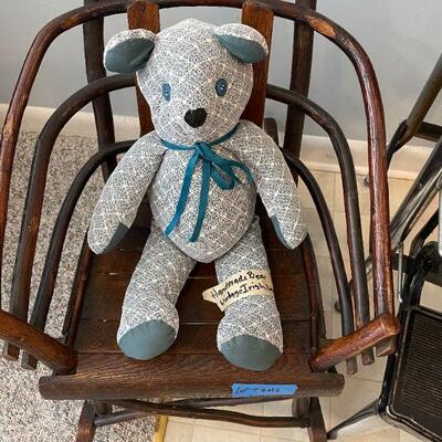 Lot 7 - Vintage wooden rocking chair, 1950's metaloid chair, bears