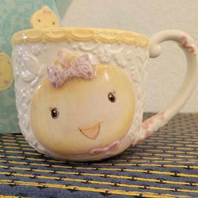 Lot 32: New Hallmark Mug w/ Spoon 