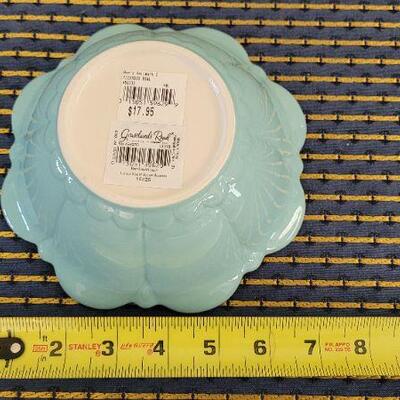 Lot 33: New Hallmark Spring Deco Bowl