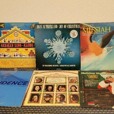 Lot 41: Vintage Vinyl Records Assortment Christmas 
