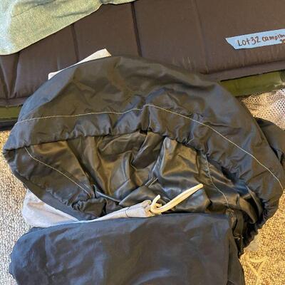 Lot 32 - Lot of camping supplies