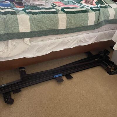 Lot 40 - Rolling bed frame