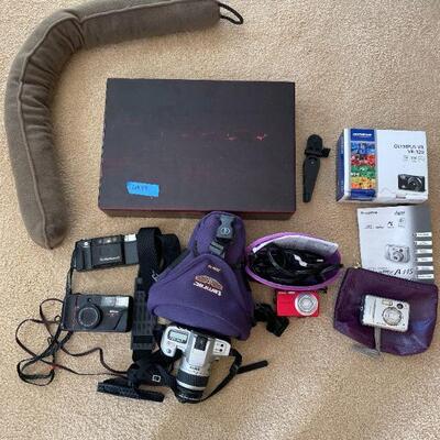Lot 45 - Silverware box only, door pillow, lot of cameras