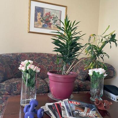 Lot 46 - Sherril furniture couch,(2) floral vases, collection of magazines, (2) weights, bowl, live plant, picture