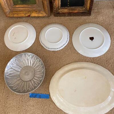 Lot 51 - 4 hand painted plates, flower bowl, 2 signed paintings