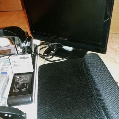 Office small equipment lot, giant stapler