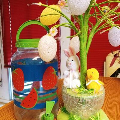 Musical Fiber Optic Easter Tree & Sun Tea Gallon