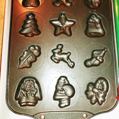 Christmas Lot of Kichen Goodies