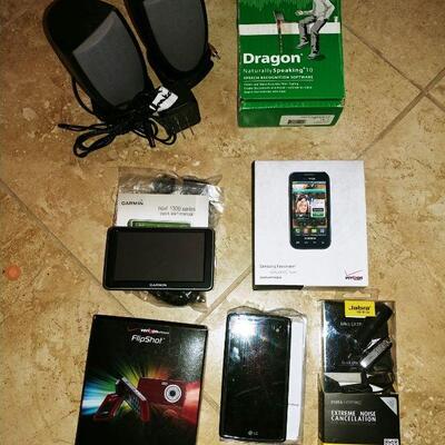Lot of used cellphones and light electronics