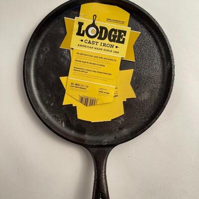 Lodge 10.5â€ Cast Iron Pan