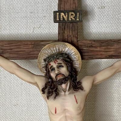 INRI Jesus on the Cross Resin Wall Hanging