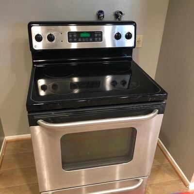 GE Electric Range Stove flat surface stovetop and oven