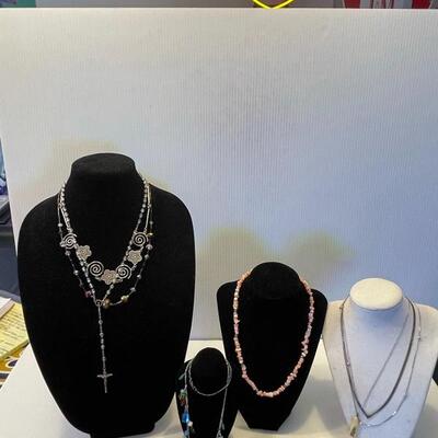 Lot 75 - Lot of (7) sterling silver 925 necklaces and sterling silver rosary