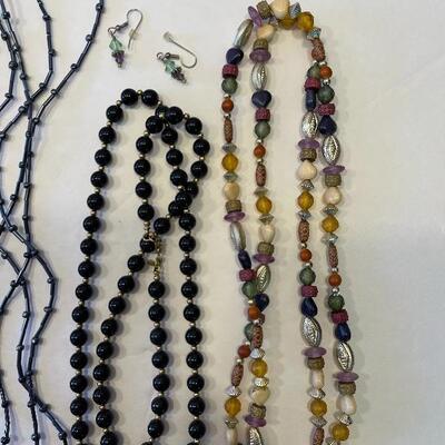 Lot 81 - Misc. costume earrings and (7) costume necklaces 